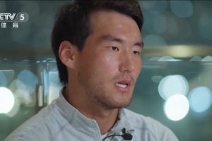 布云朝克特网球之路：11岁梦想打进世界前10，出国比赛喜欢上网球