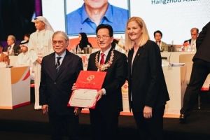 官方：杭州亚组委执行秘书长陈卫强获亚奥理事会功勋奖章