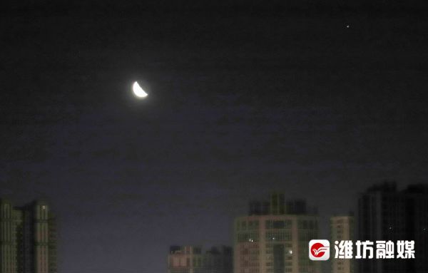 “木星伴月”现身夜空 为寂静夜空平添几分浪漫